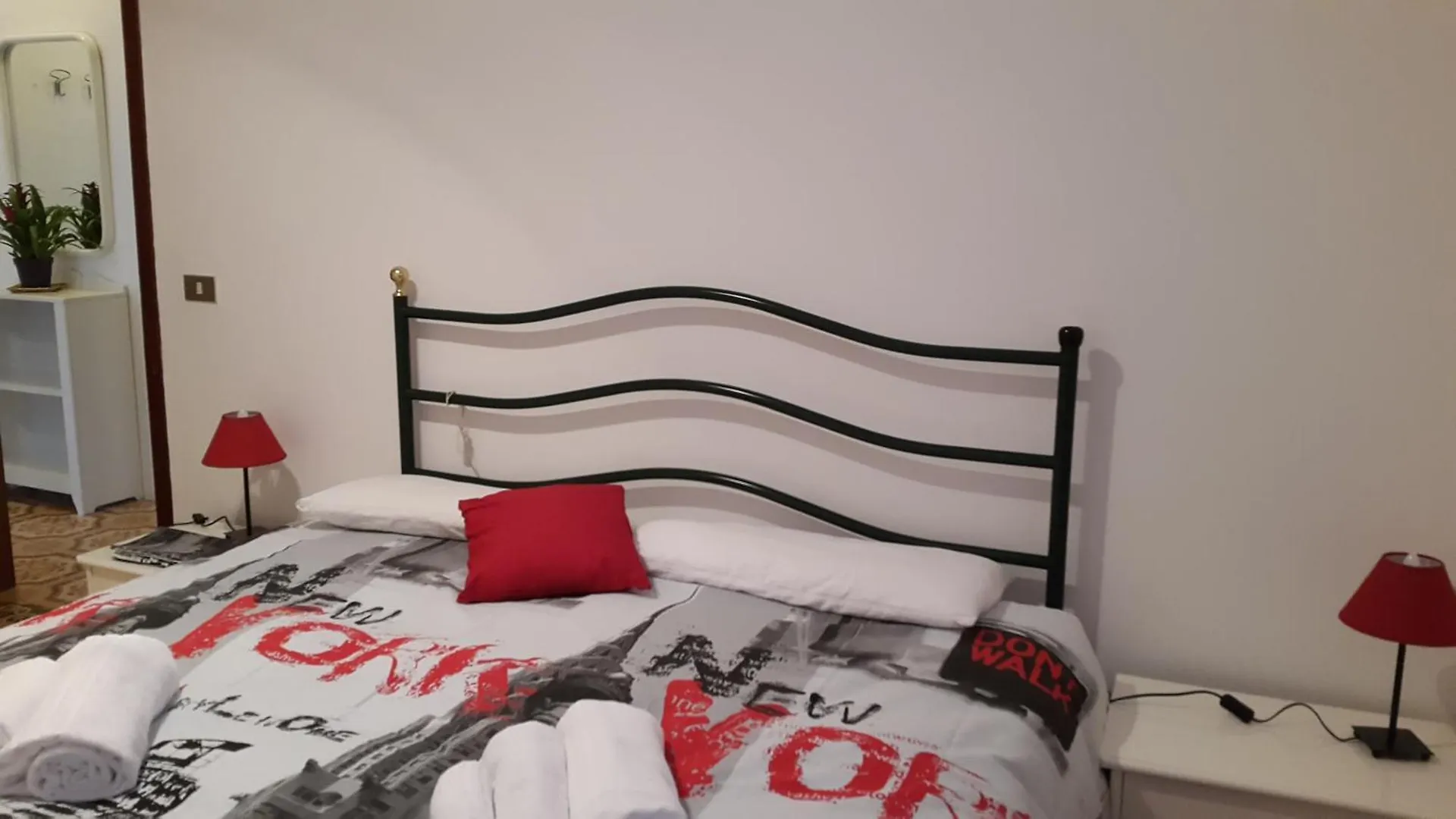 Relais Villa Olivi Costermano 3*,