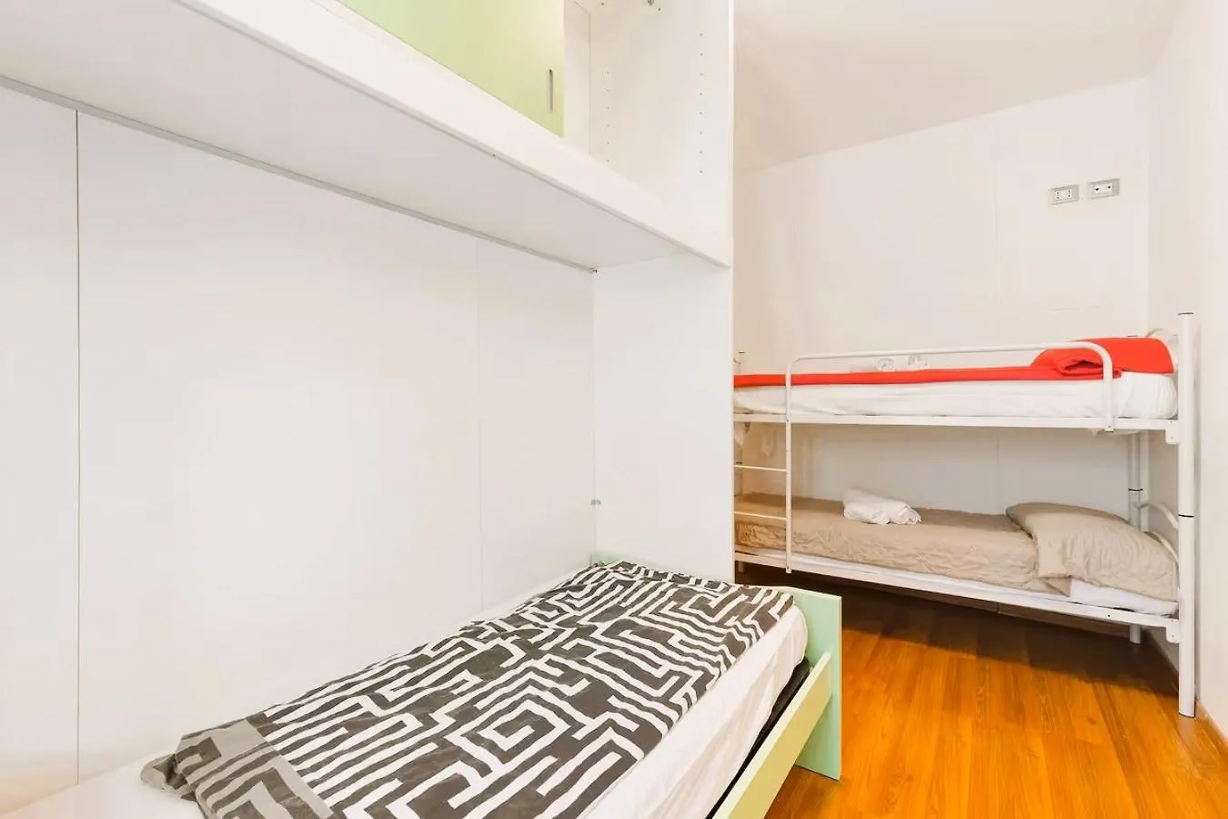 Relais Villa Olivi Costermano 3*,  Italy