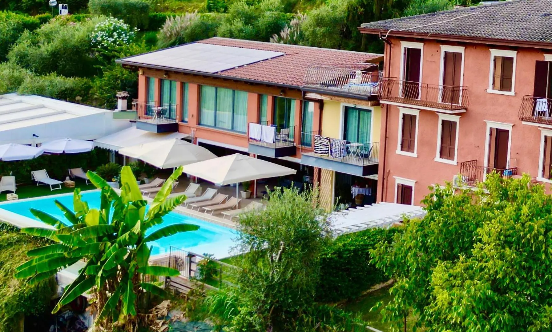 Relais Villa Olivi Costermano Aparthotel