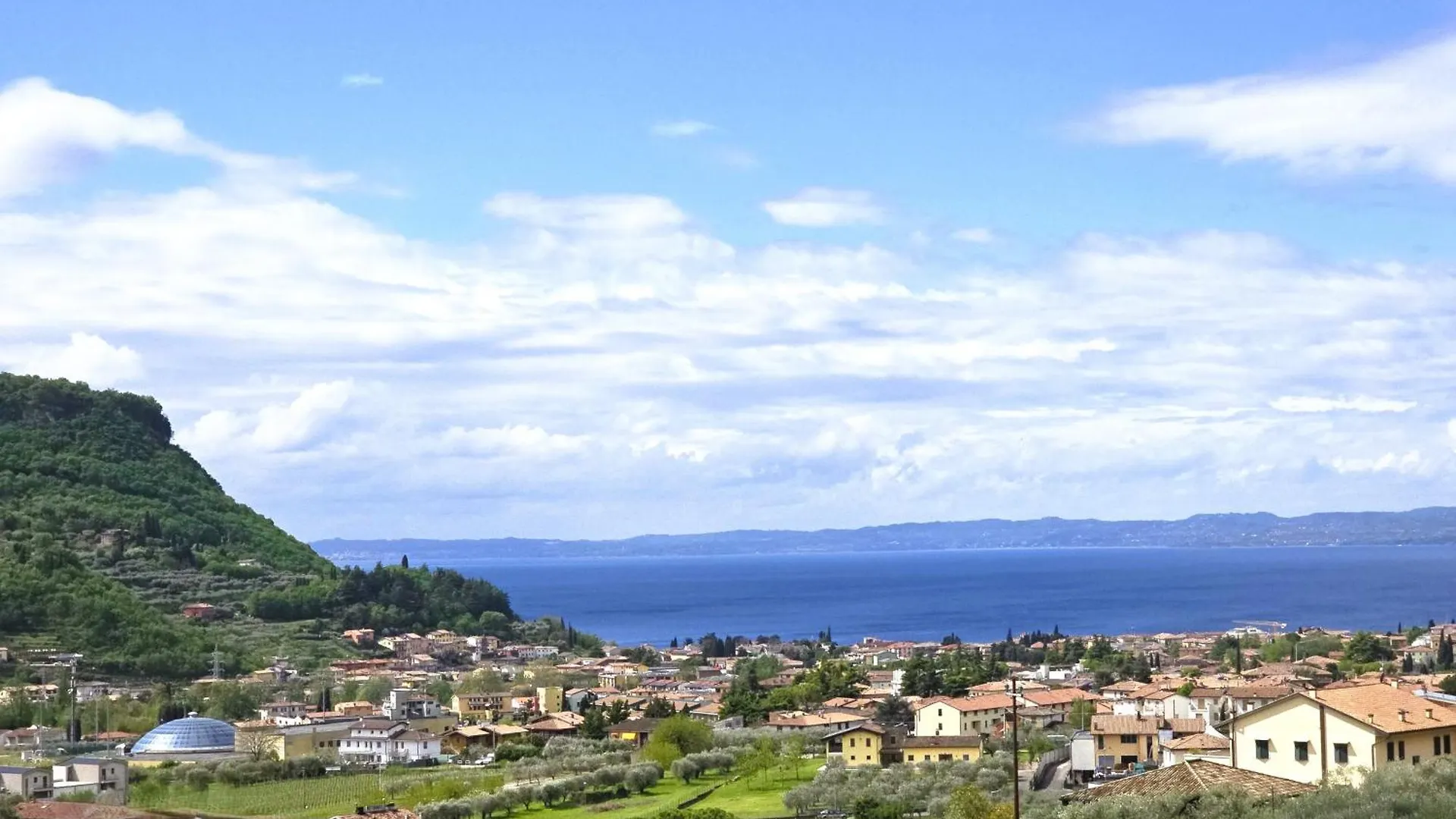 Relais Villa Olivi Costermano Aparthotel