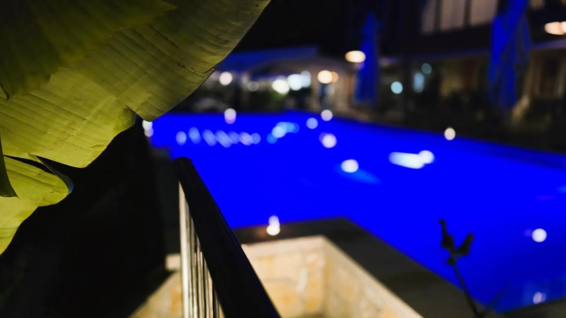 Relais Villa Olivi Costermano 3*,