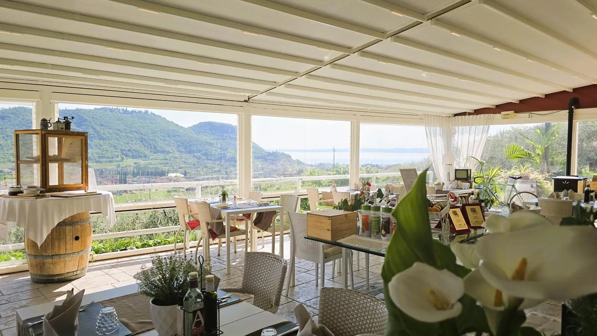 Relais Villa Olivi Costermano Aparthotel