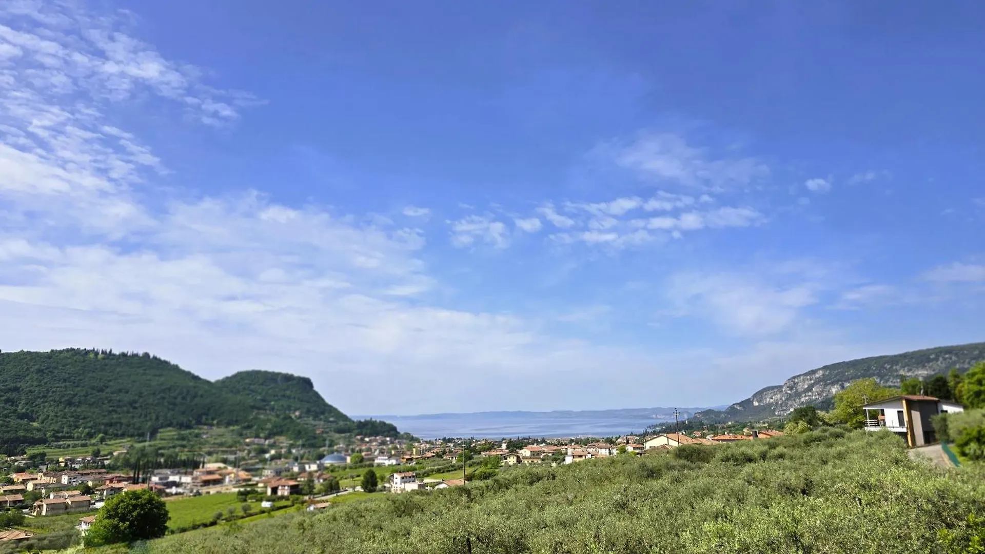 Relais Villa Olivi Costermano